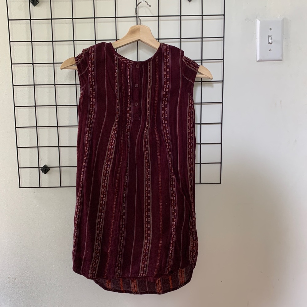 Tucker + Tate burgundy dress Sz 7